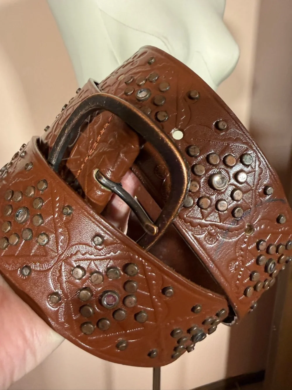 Lake Shore Drive Brown tooled leather Studded wide Vintage Western Belt large - Picture 6 of 17